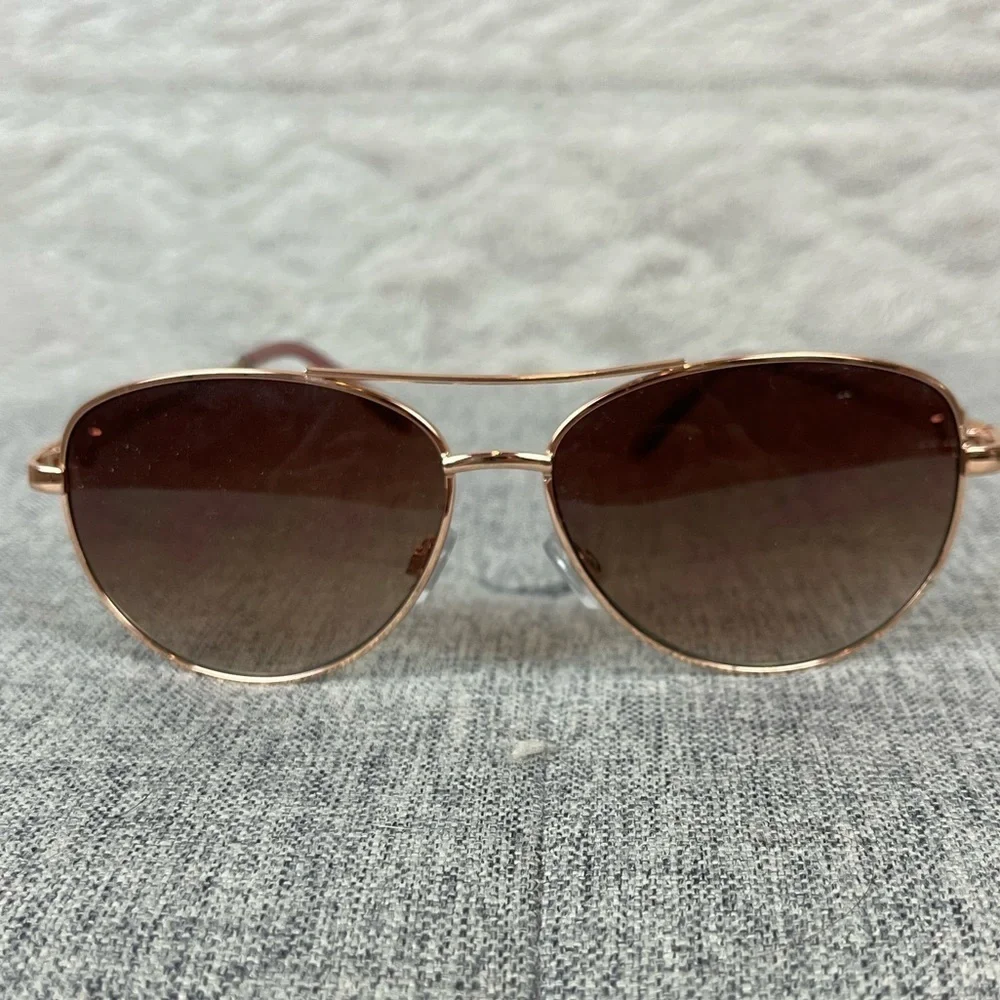 JUICY COUTURE Aviator Sunglasses with Hearts on ear piece Style 3166